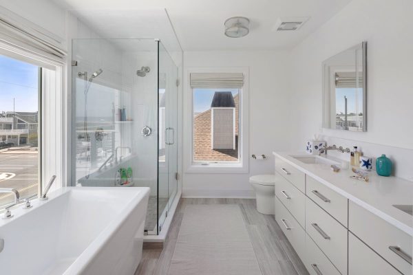 Avalon Coastal Home Bathroom