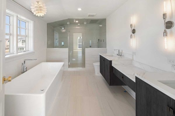 Avalon Coastal Home Bathroom