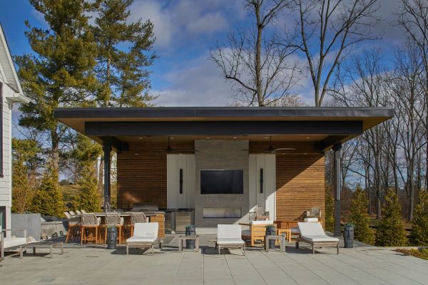 Line Lexington outdoor kitchen