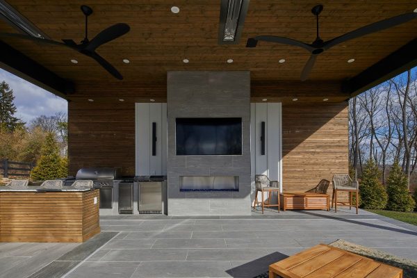 Line Lexington outdoor kitchen morning